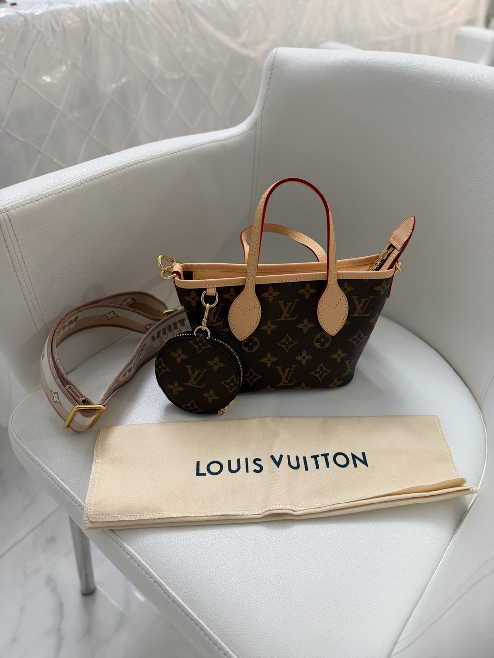 Louis Vuitton Monogram Mini Neverfull with Natural Leather Trim and Coin Purse - Picture 9 of 14